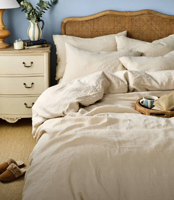 Blog_linen_-_behind_design.jpg